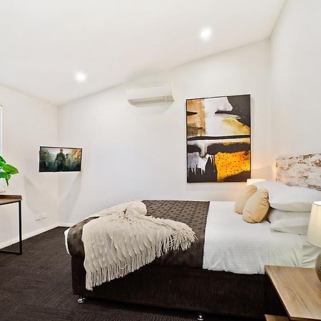 Newcastle Short Stay Accommodation - Birmingham Garden Townhouses Extérieur photo