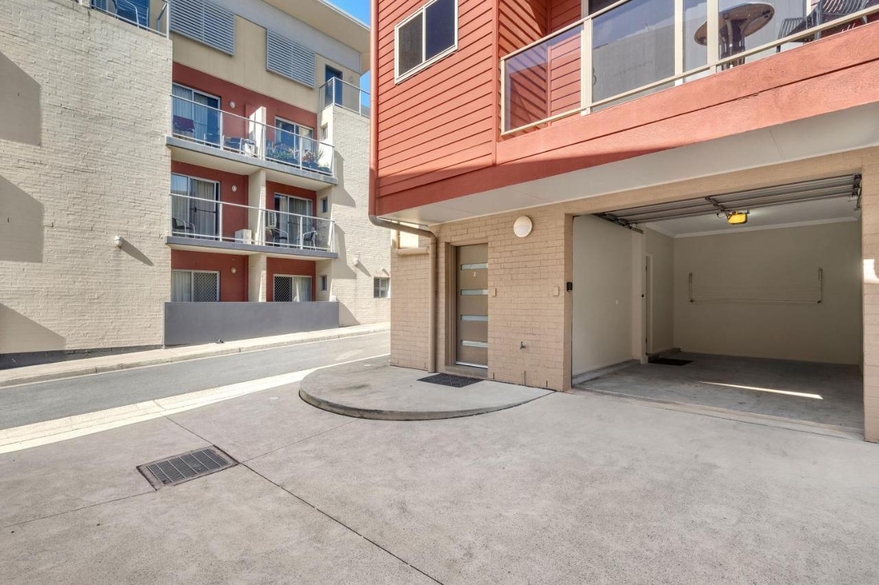 Newcastle Short Stay Accommodation - Birmingham Garden Townhouses Extérieur photo