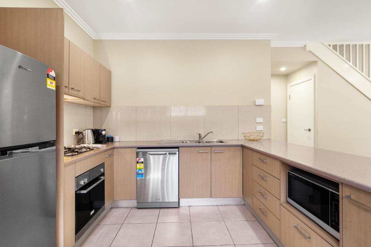 Newcastle Short Stay Accommodation - Birmingham Garden Townhouses Extérieur photo
