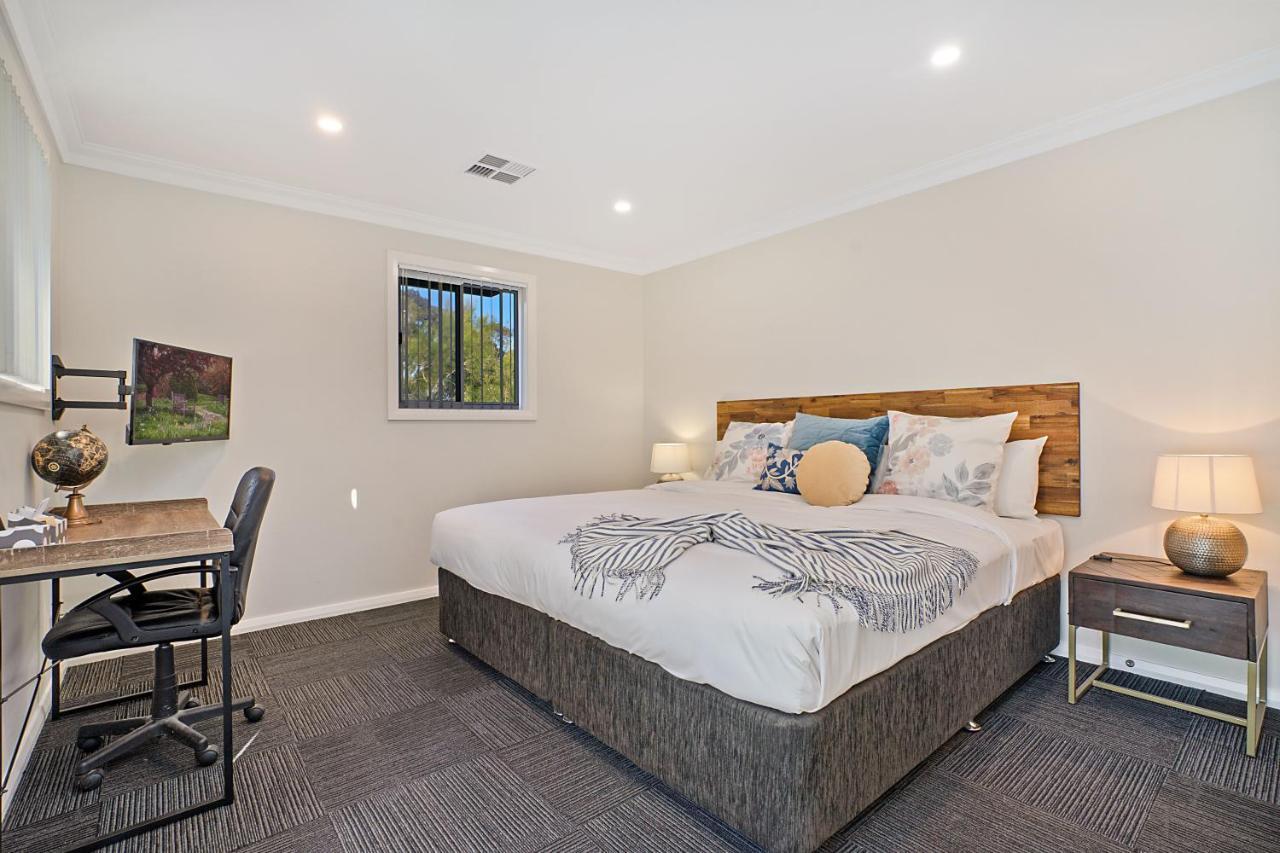 Newcastle Short Stay Accommodation - Birmingham Garden Townhouses Extérieur photo