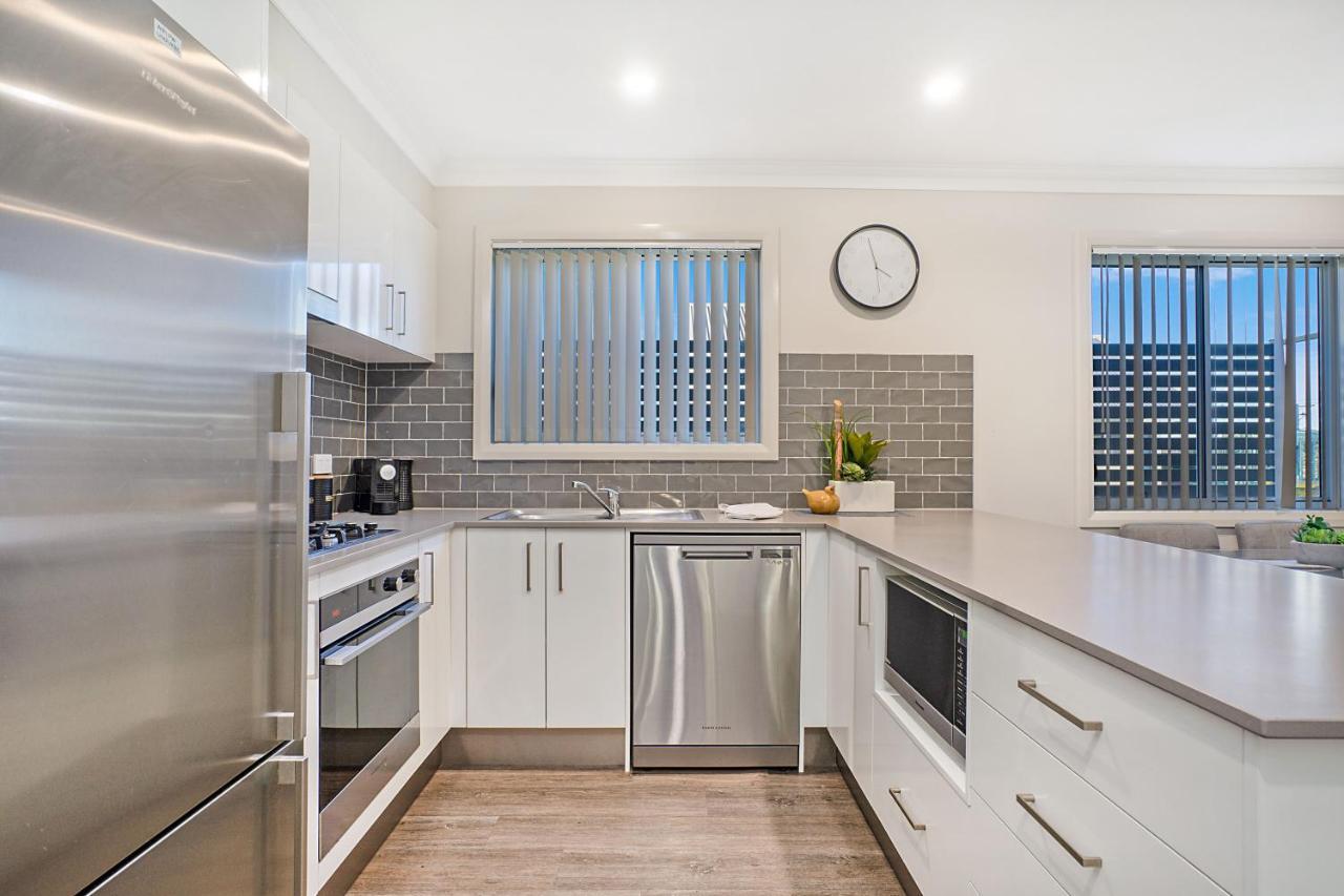 Newcastle Short Stay Accommodation - Birmingham Garden Townhouses Extérieur photo