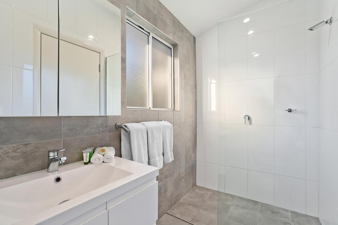 Newcastle Short Stay Accommodation - Birmingham Garden Townhouses Extérieur photo