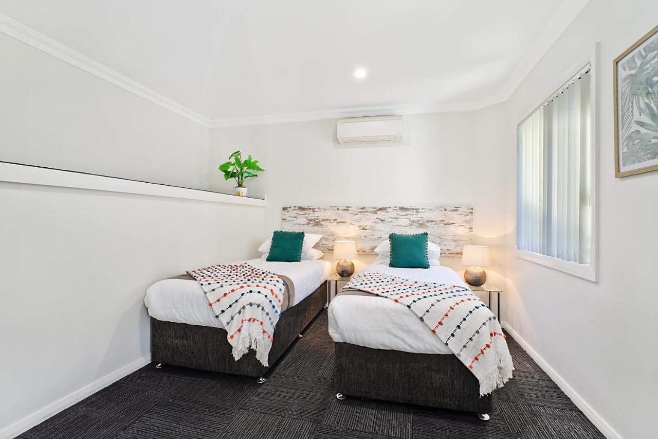 Newcastle Short Stay Accommodation - Birmingham Garden Townhouses Extérieur photo