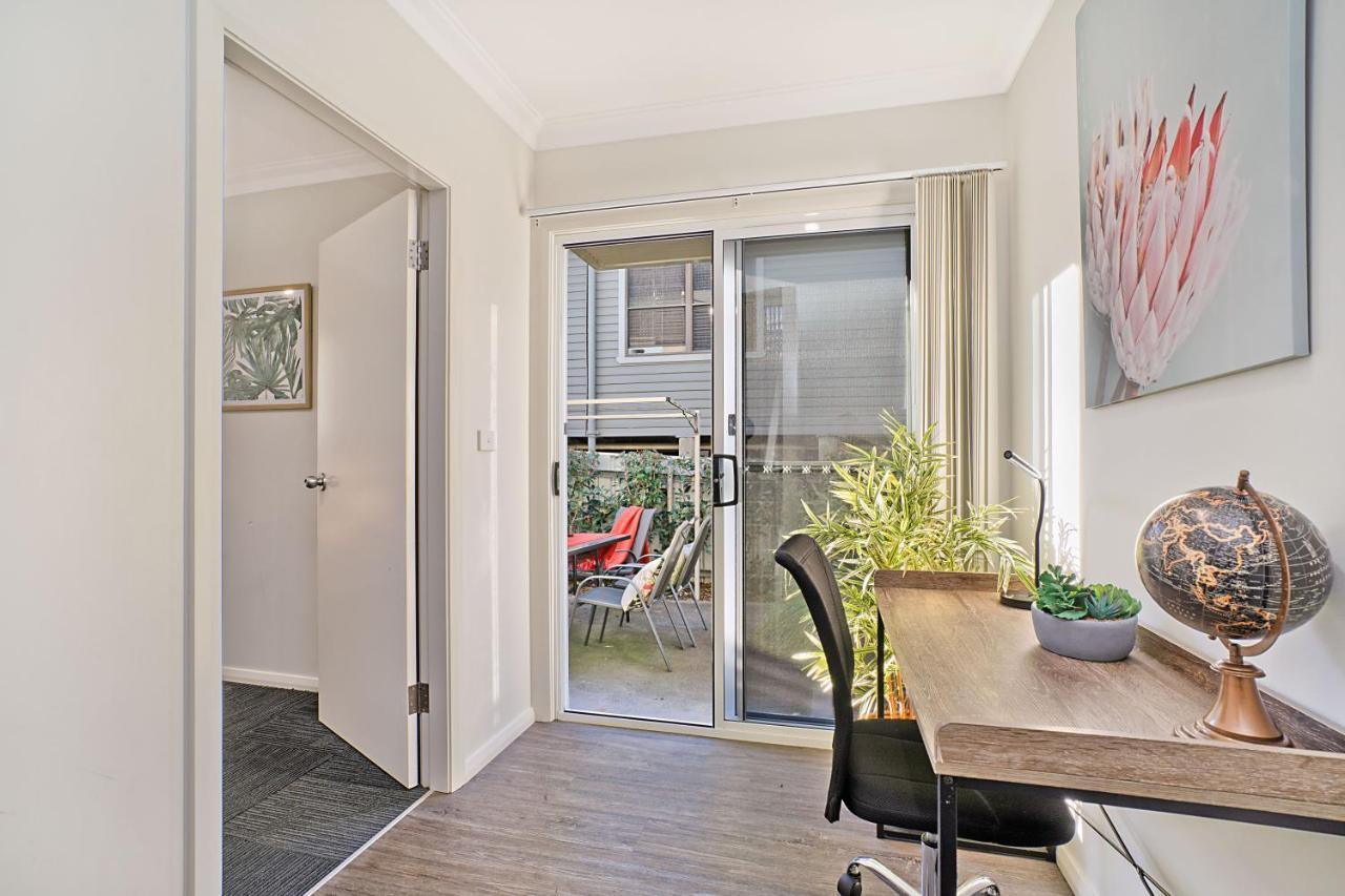 Newcastle Short Stay Accommodation - Birmingham Garden Townhouses Extérieur photo