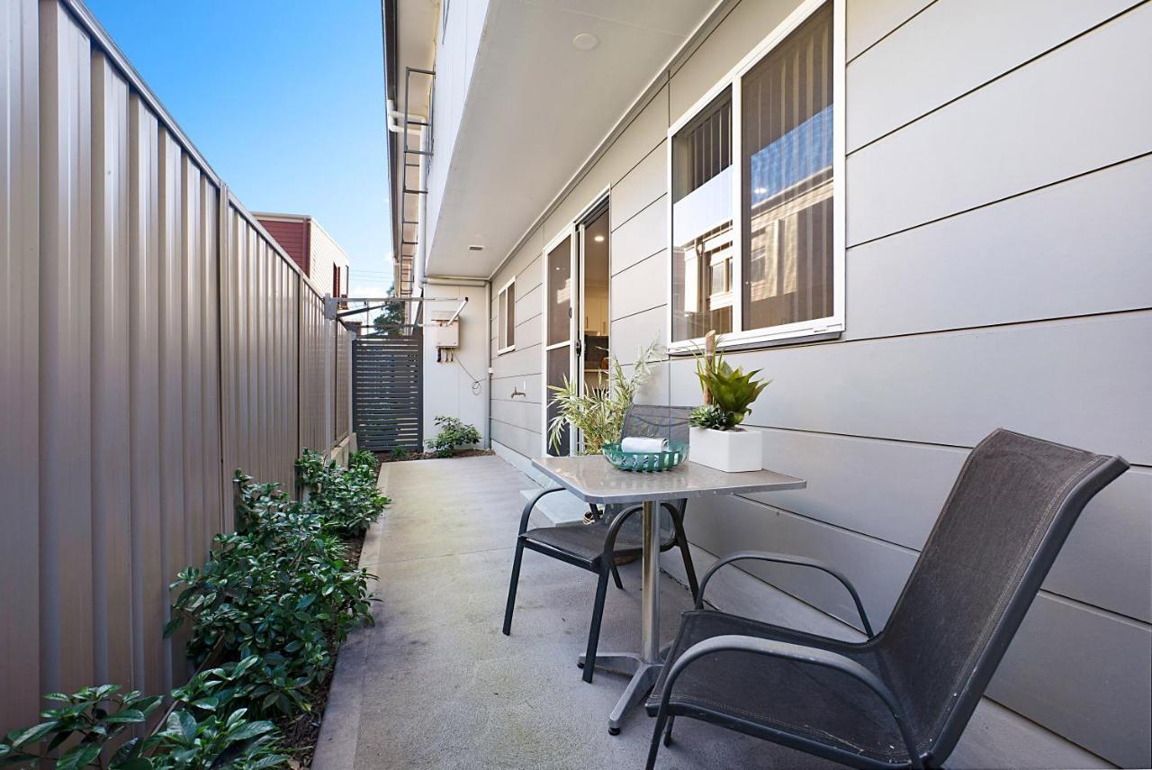Newcastle Short Stay Accommodation - Birmingham Garden Townhouses Extérieur photo