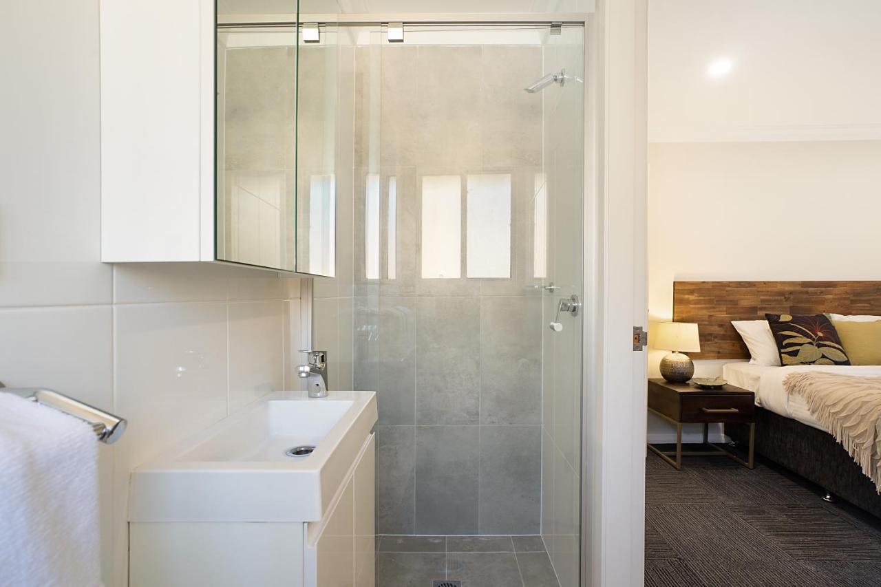 Newcastle Short Stay Accommodation - Birmingham Garden Townhouses Extérieur photo