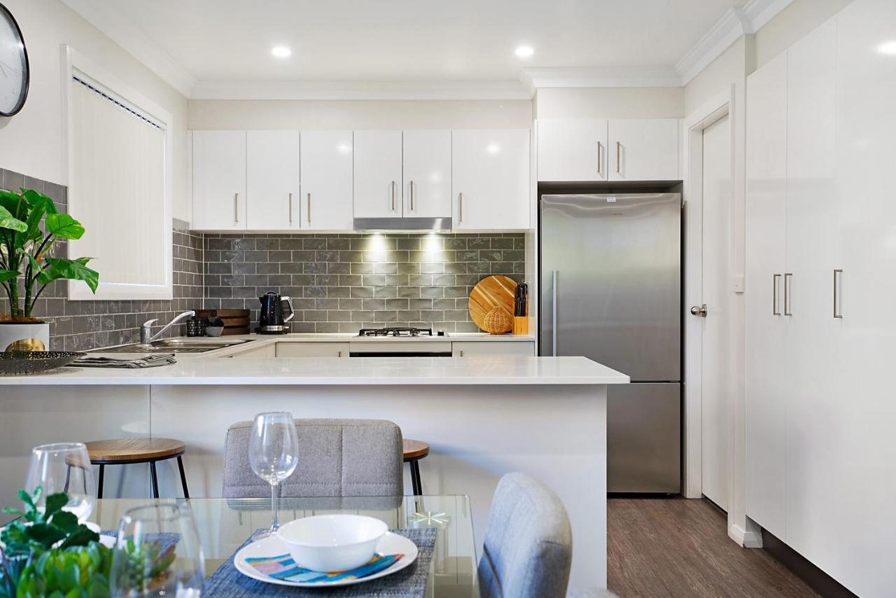 Newcastle Short Stay Accommodation - Birmingham Garden Townhouses Extérieur photo