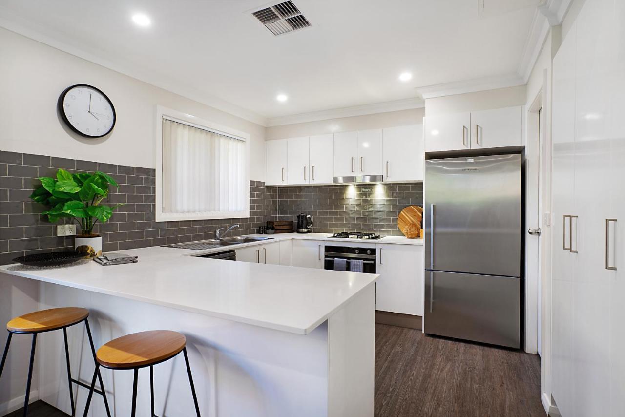 Newcastle Short Stay Accommodation - Birmingham Garden Townhouses Extérieur photo